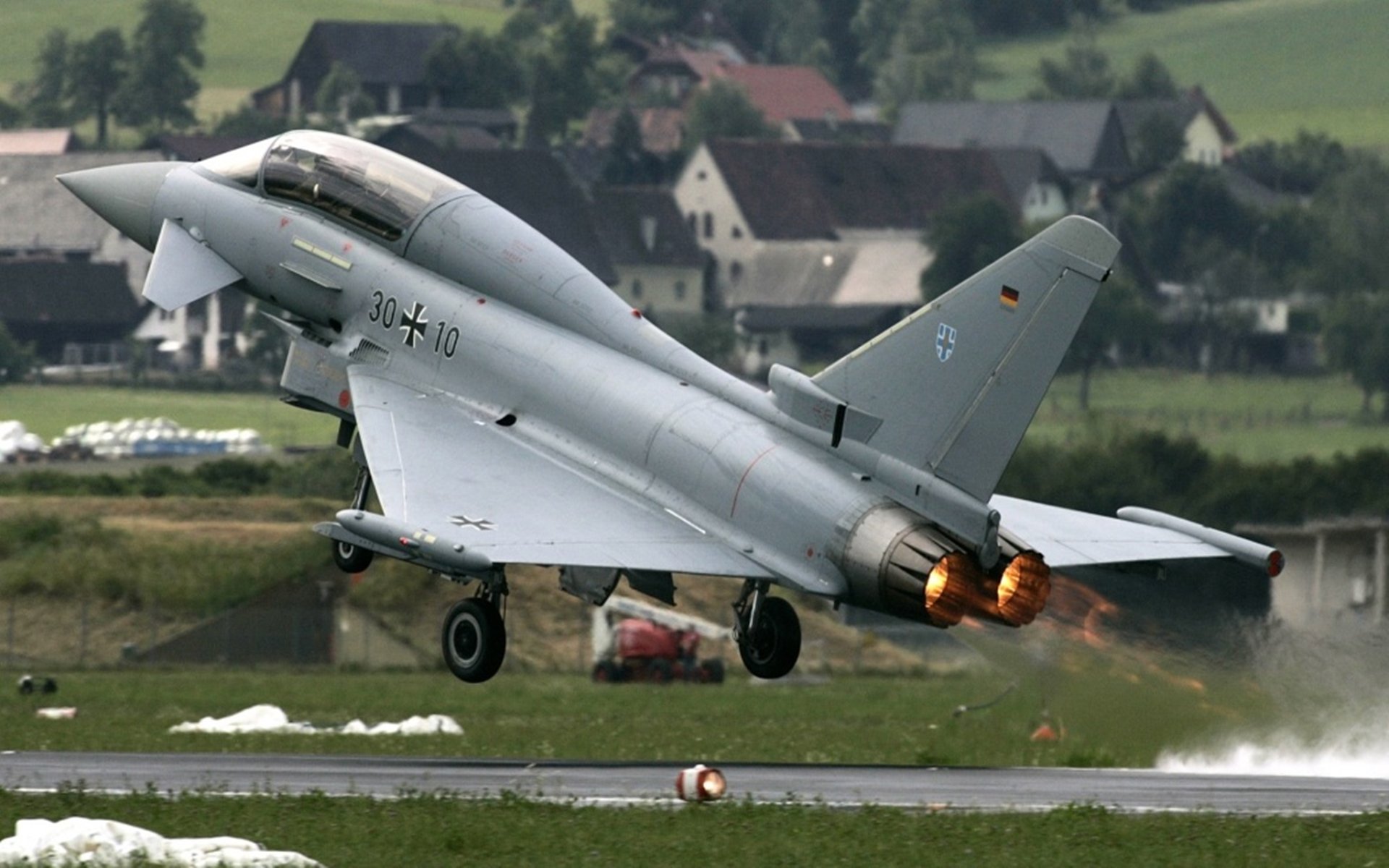 校园足球联赛推广体育文化氛围,校园足球推广学校方案