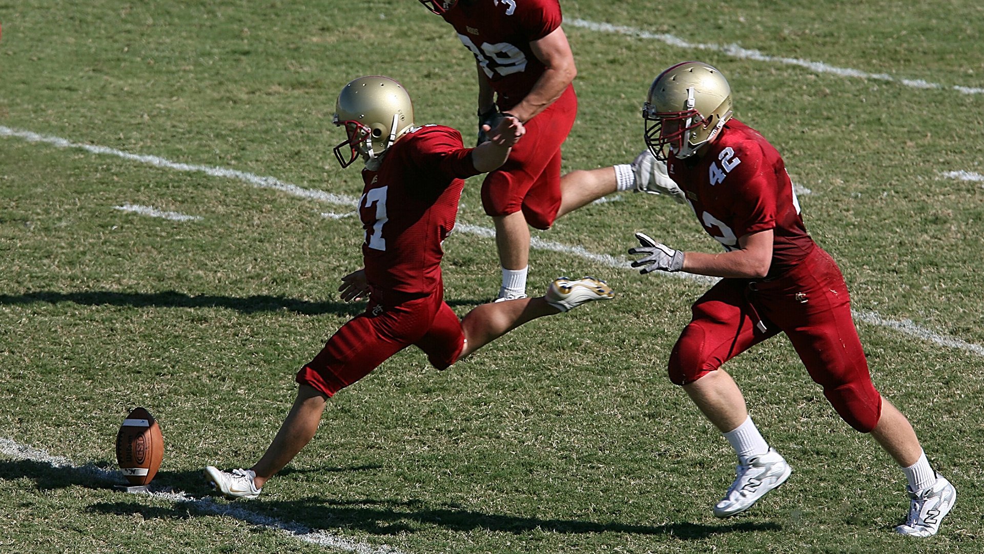 中超综述：广州队主场取胜锁定季后赛席位，中超 广州队